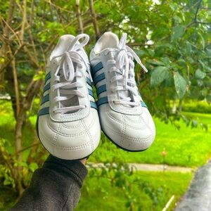 Vintage champion tennis shoes size 9 1/5